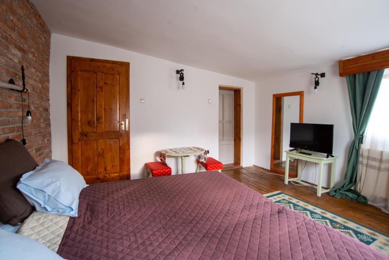 Ferienwohnung Surasul Muntelui Dragoslavele Exterior foto