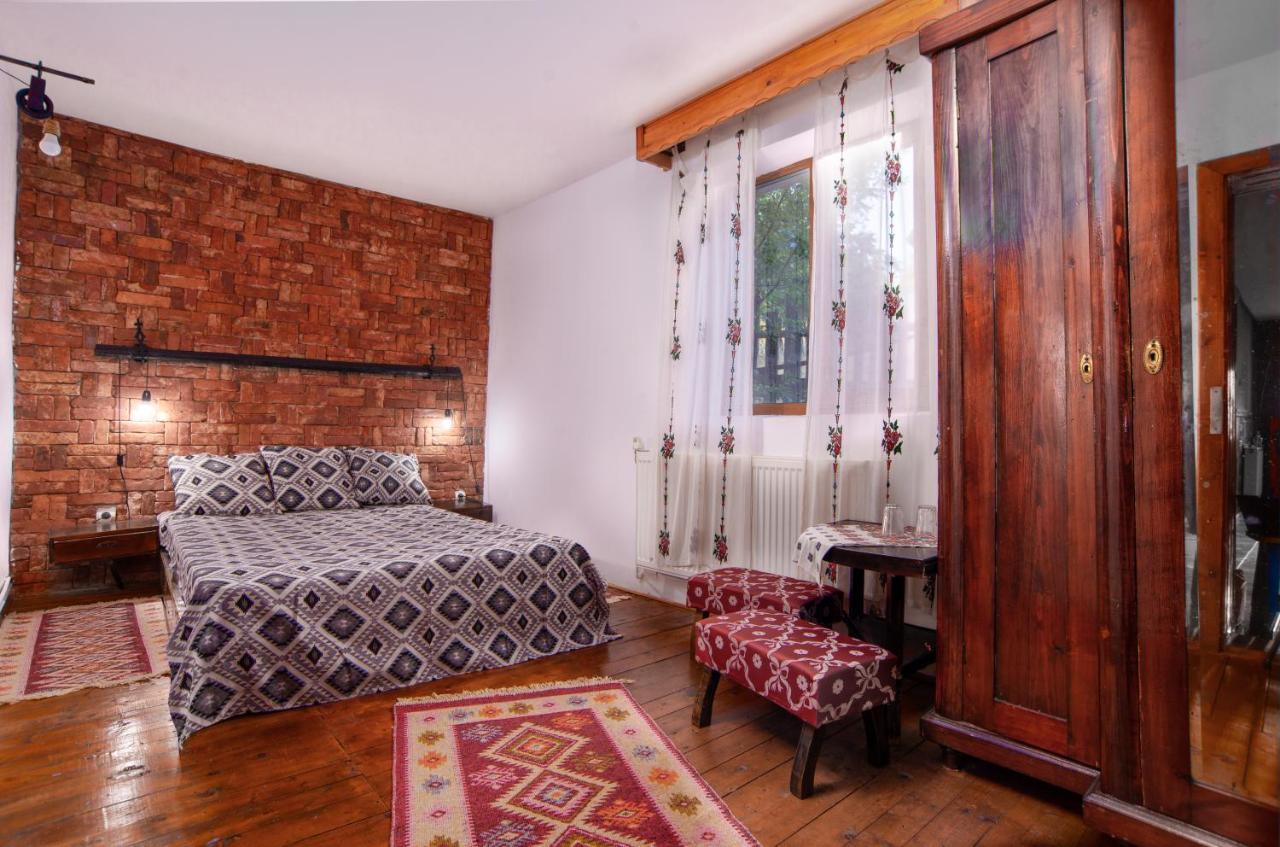 Ferienwohnung Surasul Muntelui Dragoslavele Exterior foto