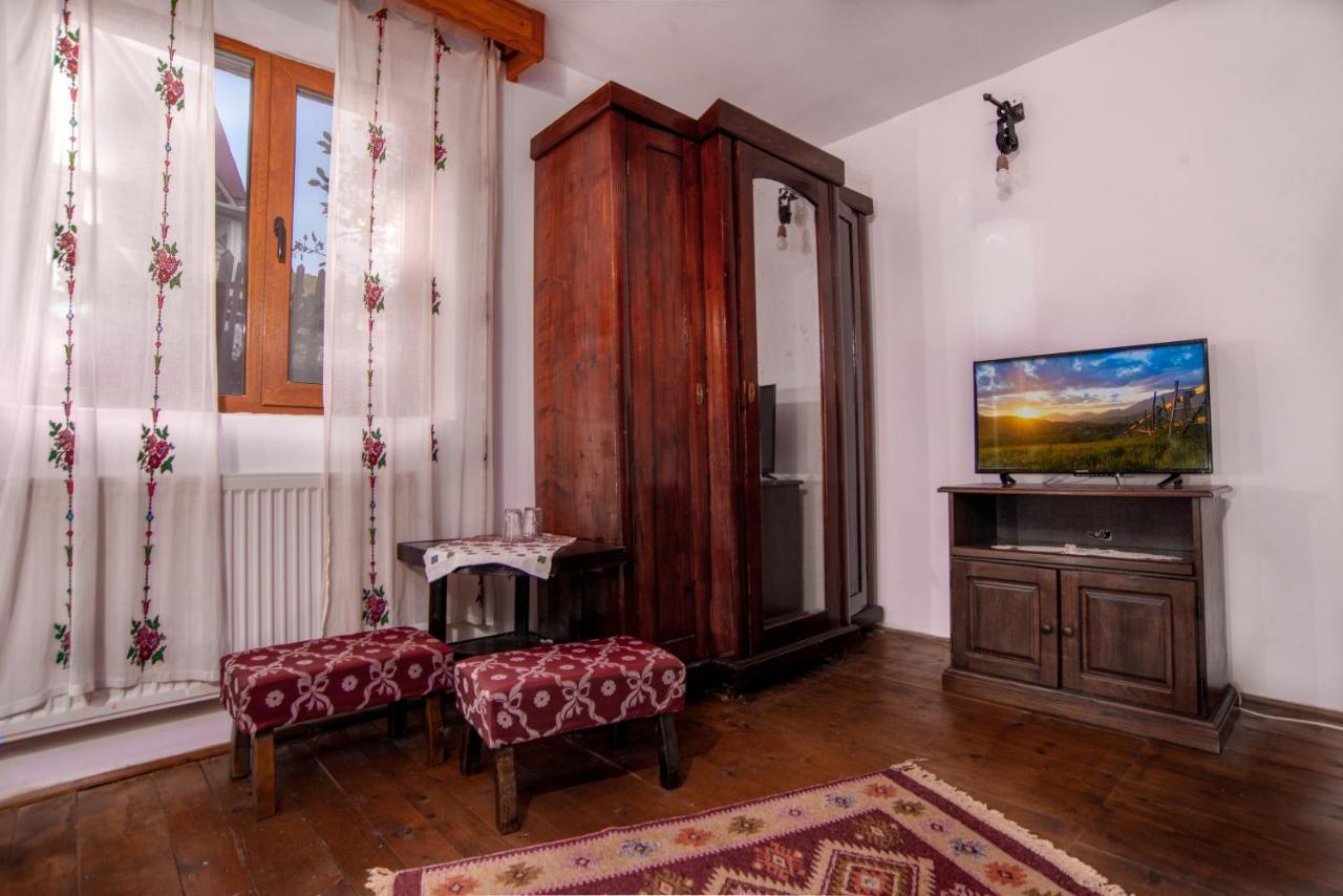 Ferienwohnung Surasul Muntelui Dragoslavele Exterior foto