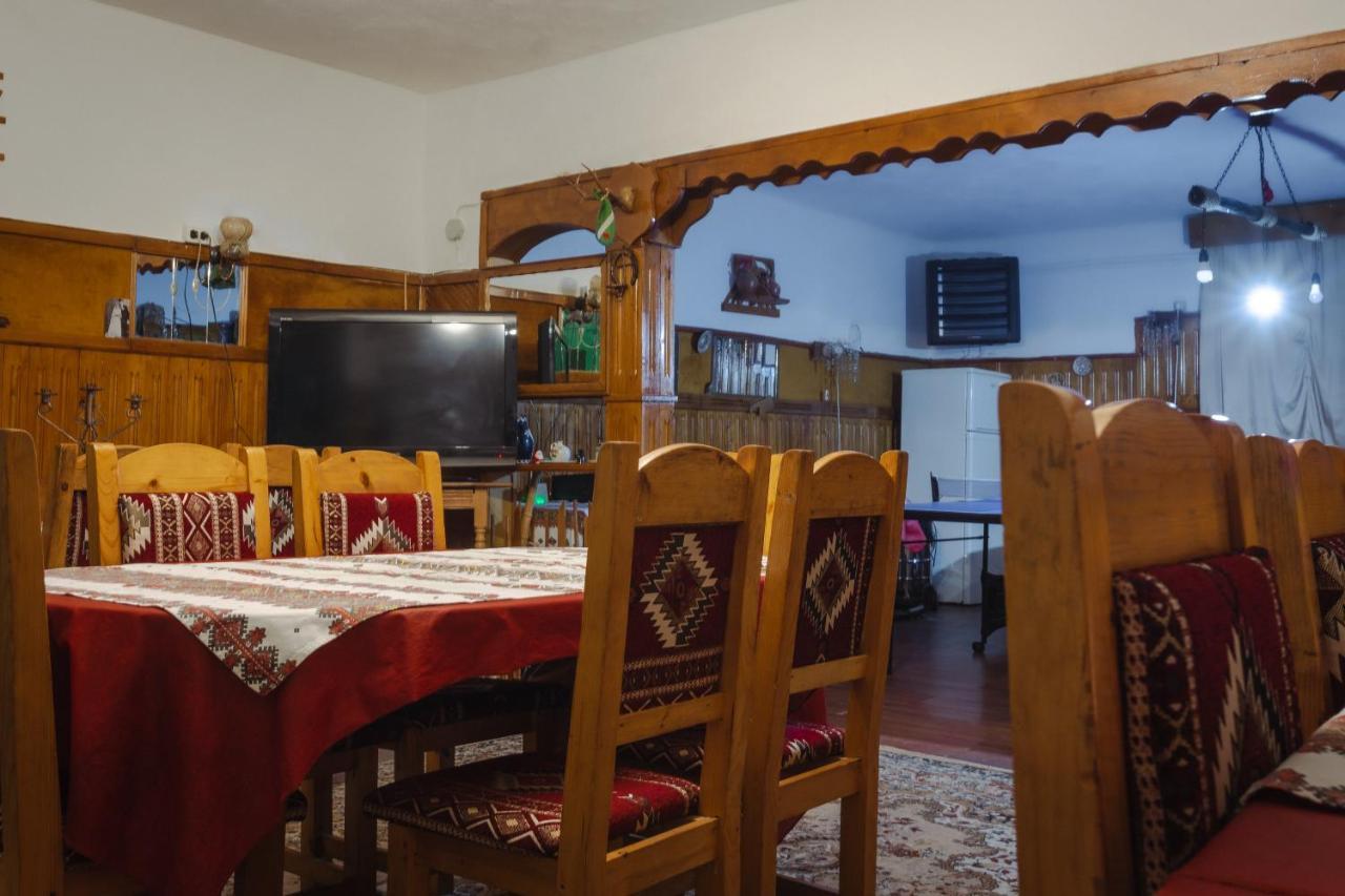 Ferienwohnung Surasul Muntelui Dragoslavele Exterior foto
